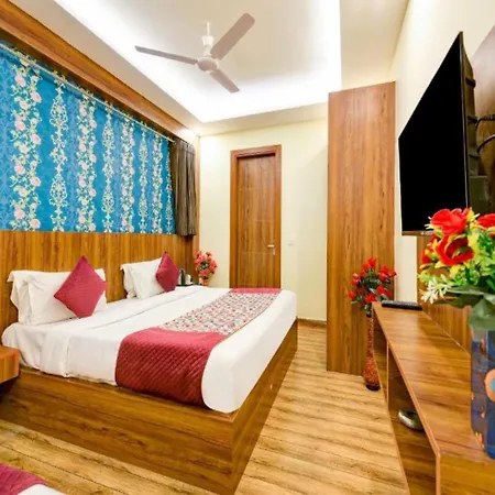 Rosewood Suites Near Delhi Airport-3
